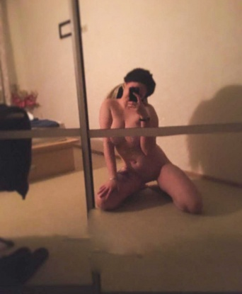 Я та самая индивидуалка, которую ты давно искал 🔥🌹👠 Совершенно особенная, я умею почувствовать тебя, угомонить твои желания и обеспечить тебя незабываемым опытом... в Москве! Я знаю все тайны экстаза и готова показать тебе новые грани удовольствия. У меня стройная фигура, умелые руки, нежные губы и желание прекрасно провести время с тобой. Я легкая в общении, так что ты можешь не беспокоиться о неловких моментах. У меня много отличных отзывов от довольных клиентов - они говорят, что я лучшая в Москве! Хочешь узнать правду и сам оценить мои способности? Не медли, пиши мне прямо сейчас! 💌💋💫 5512, 23 года